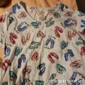 Woman's nightgown sleep shirt pajamas w flip flops